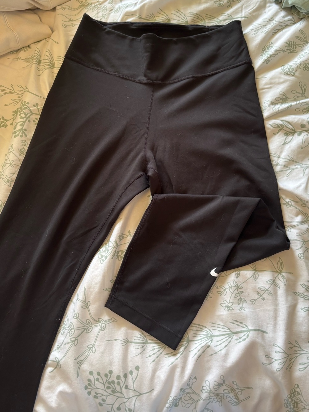 Nike Black High-Waisted Capri Leggings